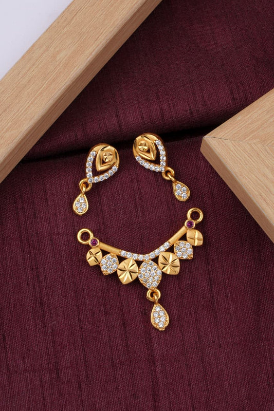 Elegant Floral Design Micro Gold Plated Ad Pendant Set