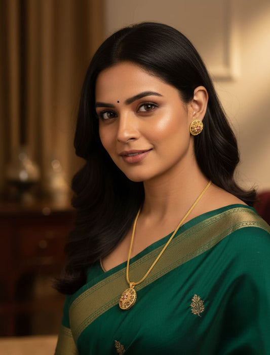 High Gold Plated Antique Circular Pendant Necklace Set With Earrings