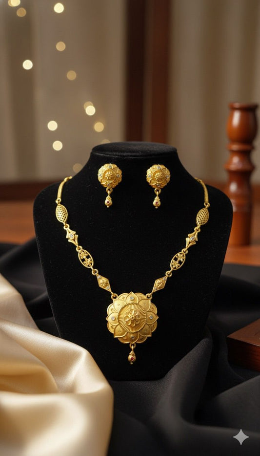 Micro Gold Plated Ad Diamond Studed Fancy Sonflower Pendent Set With Adjustable Ring