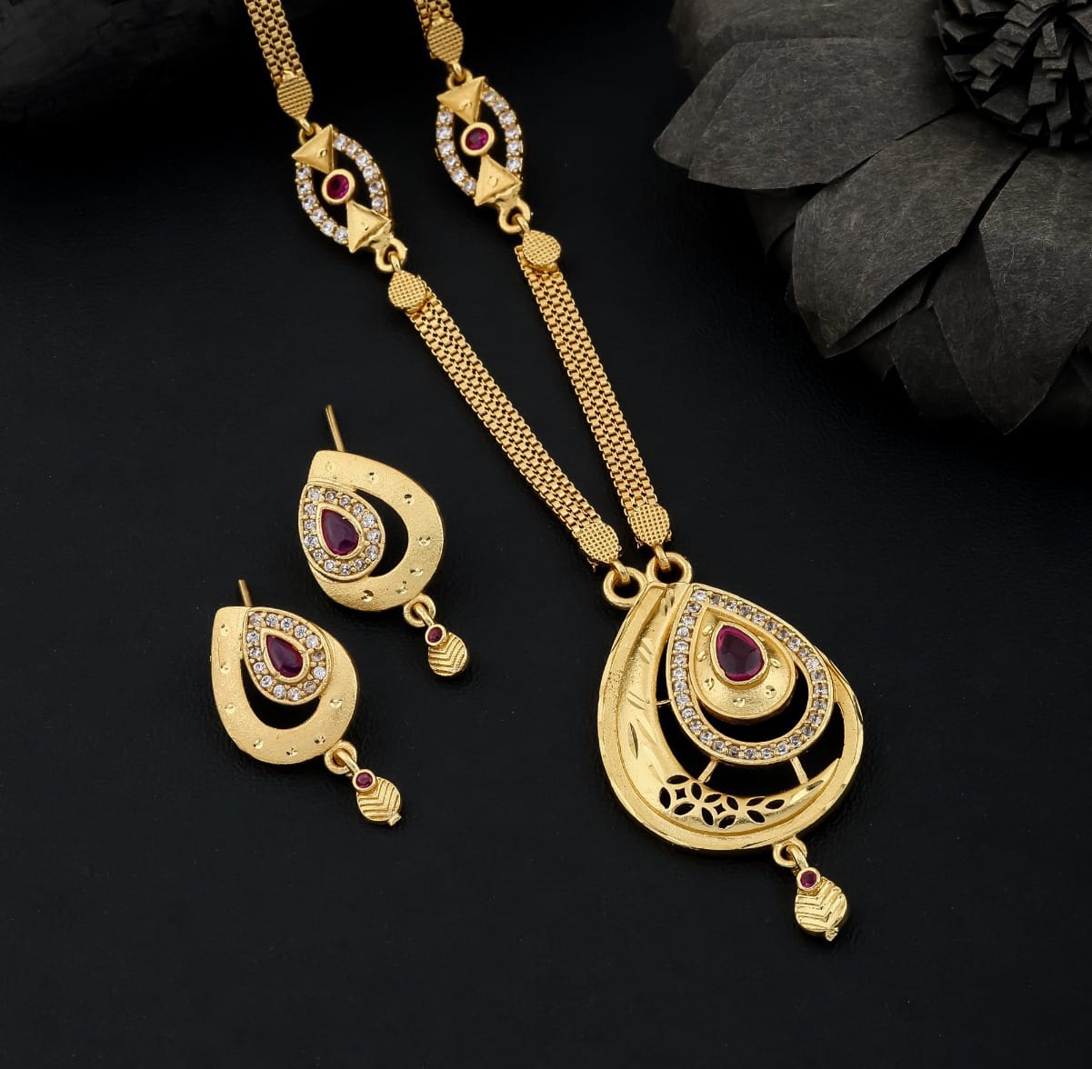 Micro Gold Plated Ad Diamond Studded Triangle Pendant Set With Chain For Women