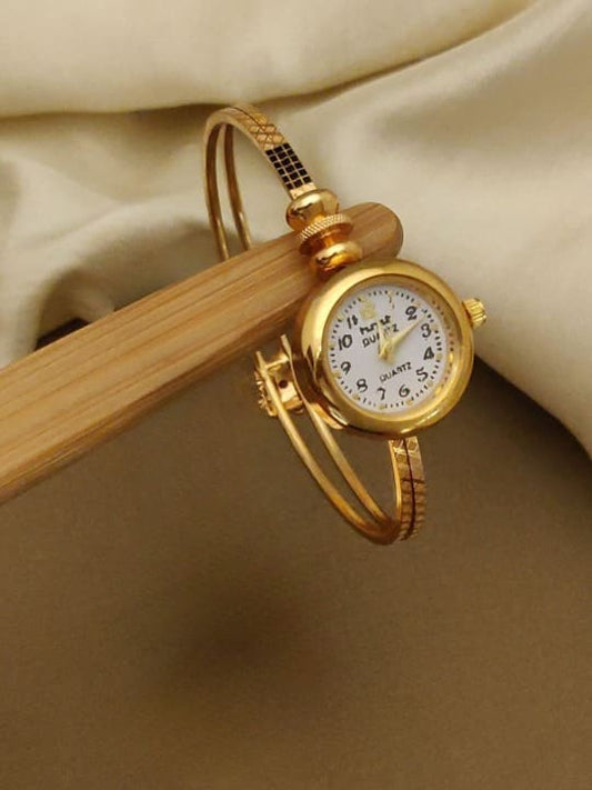 Micro Gold Plated Ad Diamond Studded Adjustable Flower Watch For Women