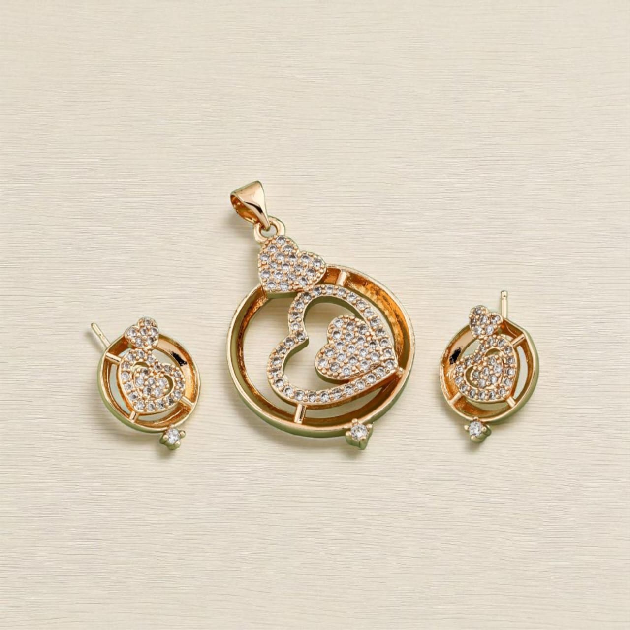 Rose Gold Plated Ad Diamond Studded Fancy Heart Pendant With Earrings