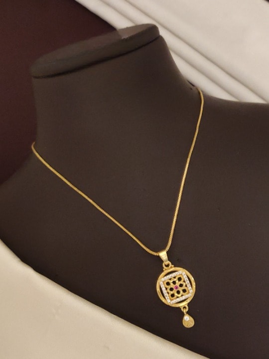 Gold Plated Square Floral Pendant Set With Chain And Earrings