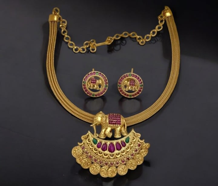 Micro Gold Plated Classic Designer Woman's Necklace For Ethnic Wear Outfits