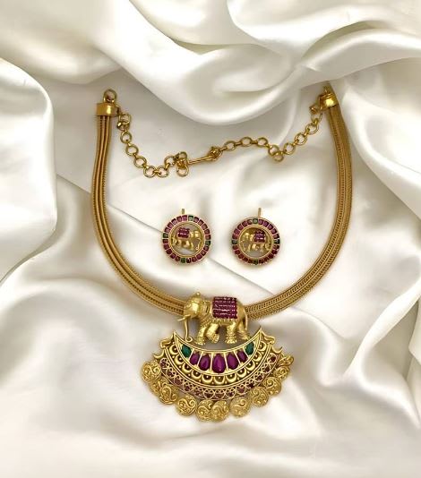 Micro Gold Plated Classic Designer Woman'S Necklace For Ethnic Wear Outfits