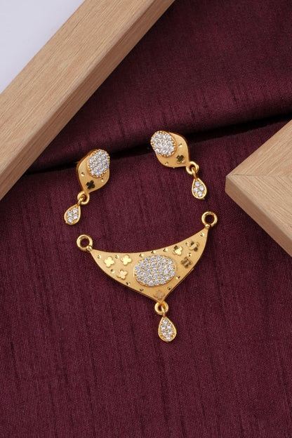 Elegant Floral Design Micro Gold Plated Ad Pendant Set