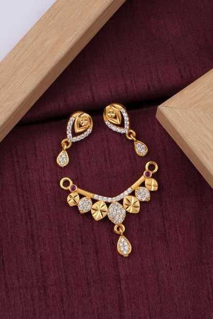 Elegant Floral Design Micro Gold Plated Ad Pendant Set