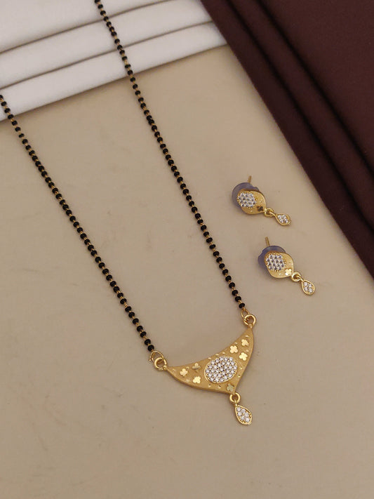 Forming ad diamond high gold plated oval mangalsutra   3 months guarantee