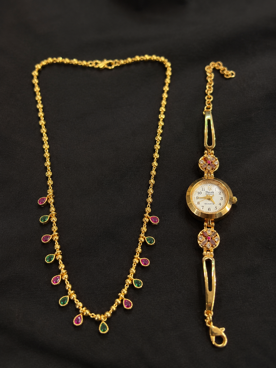 Elegant Gold-Plated Floral Stone Bracelet Watch for Women
