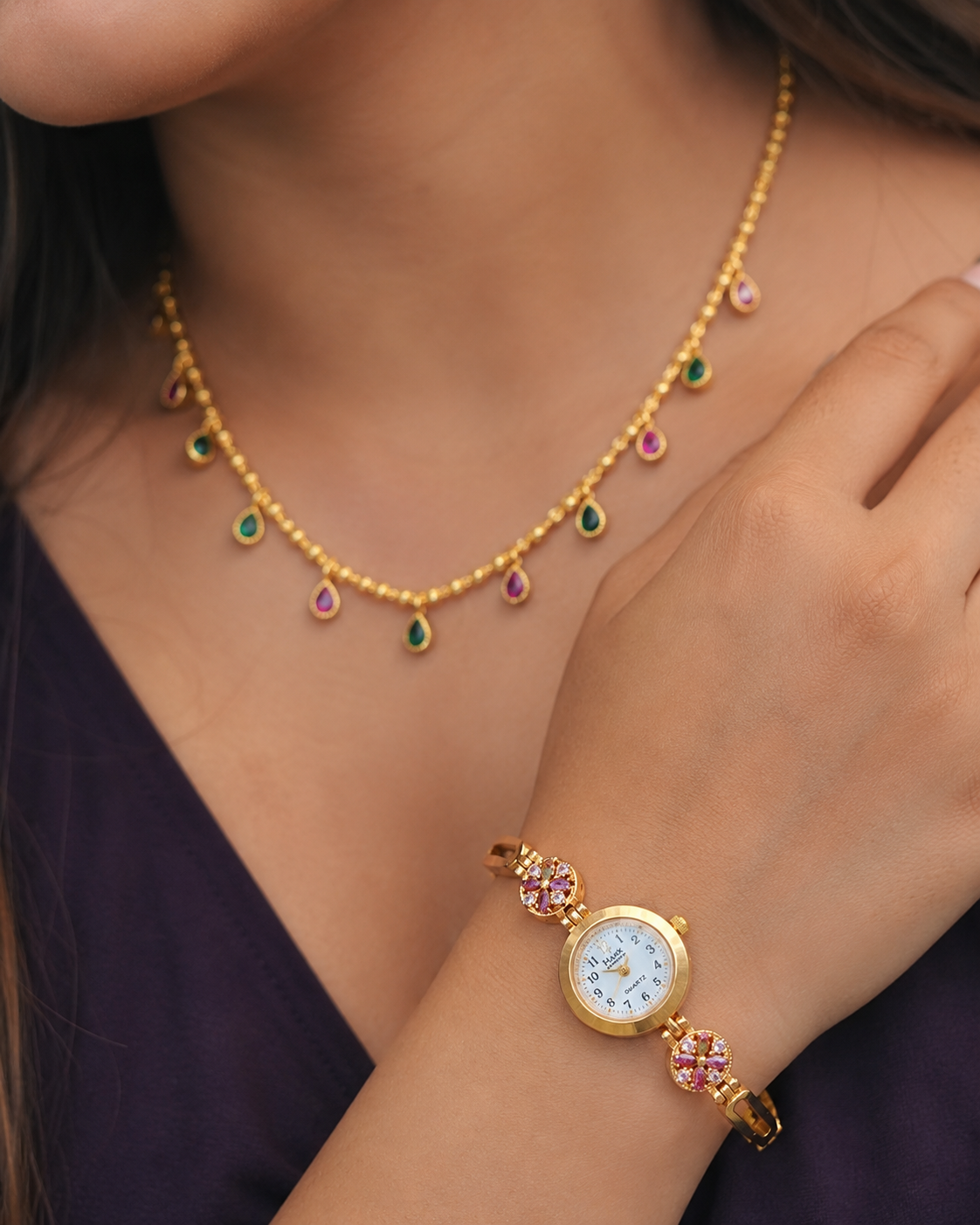 Elegant Gold-Plated Floral Stone Bracelet Watch for Women