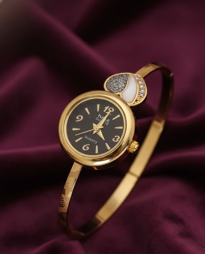 Stylish High Gold Plated Ad Diamond Heart Design Adjustable Bangle Wrist Watch For Women