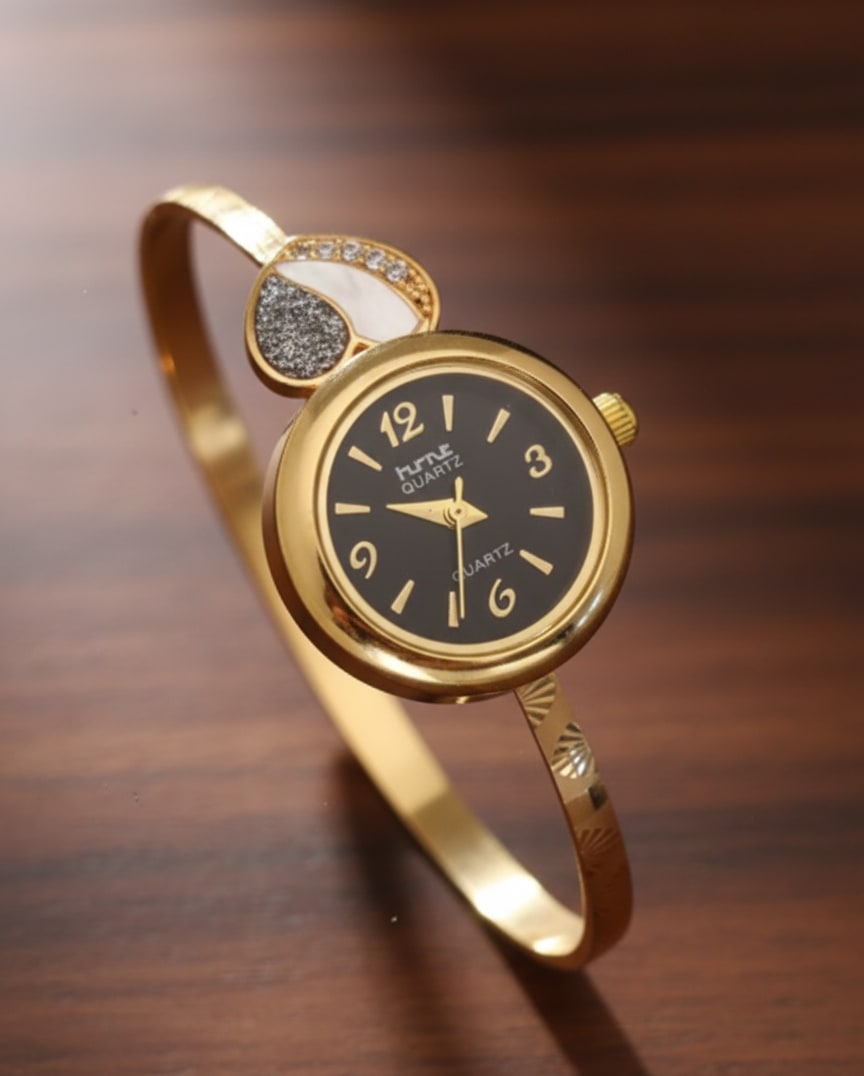 Stylish High Gold Plated Ad Diamond Heart Design Adjustable Bangle Wrist Watch For Women