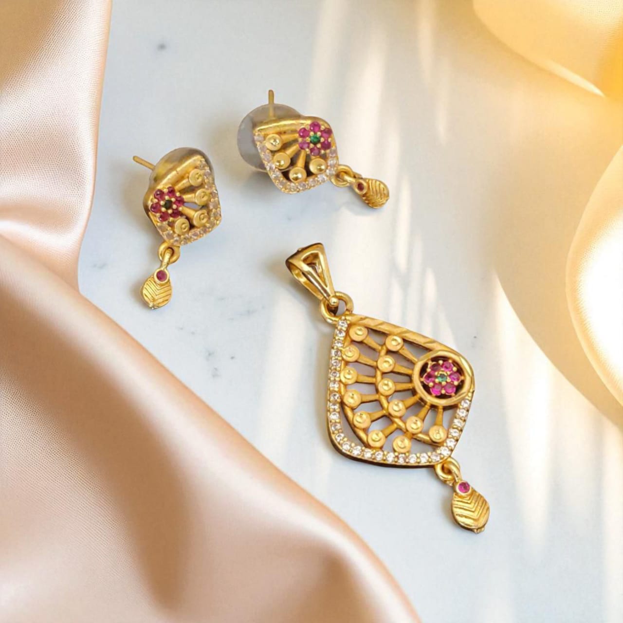 Micro Gold Plated Ad Diamond Studded Fancy Flower Design Pendant Set For Women