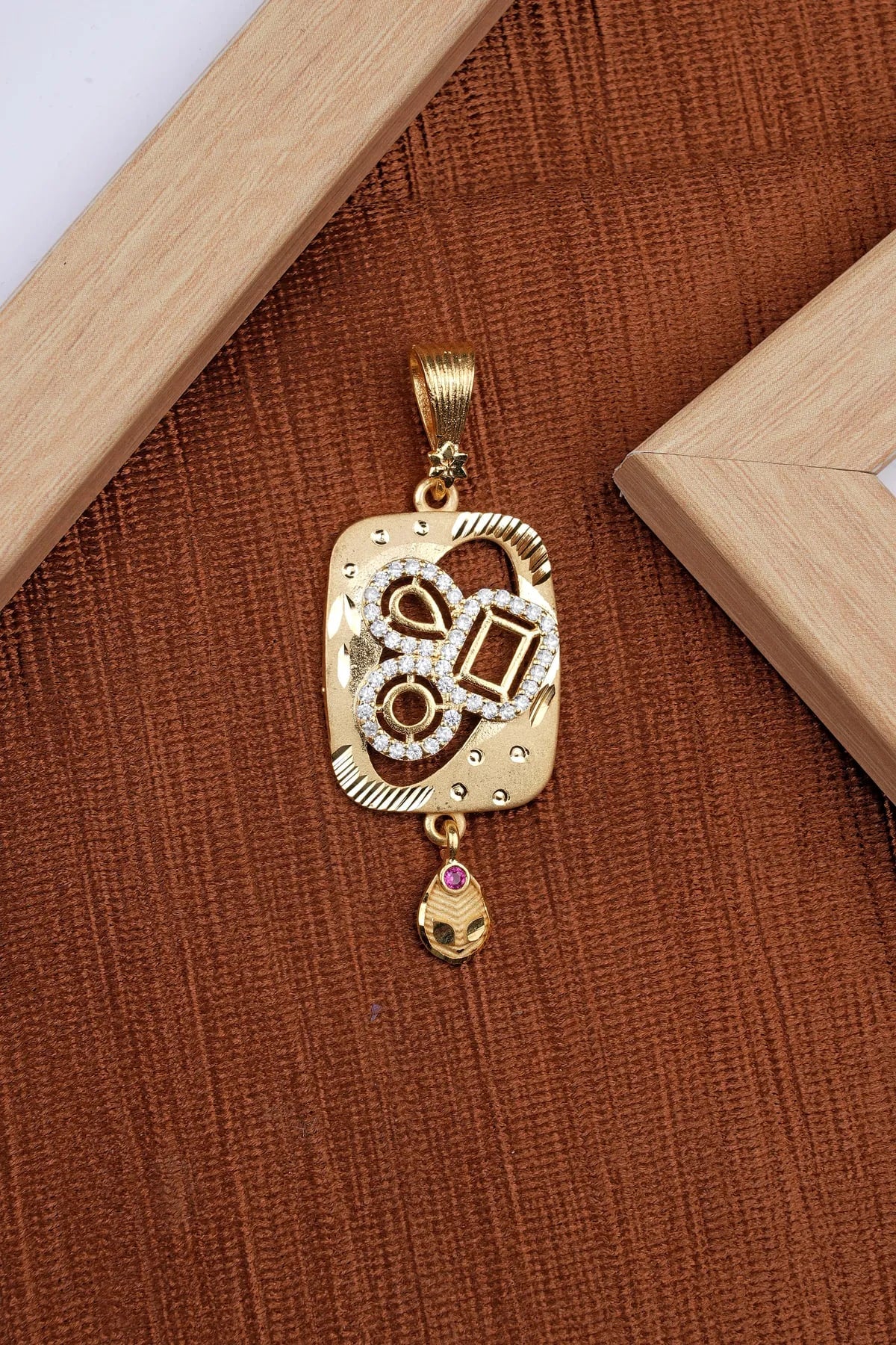Micro Gold Plated Ad Diamond Pendant Set With Earrings & 18" Chain