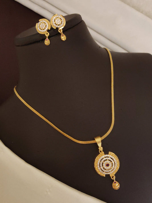 High Gold Plated Antique Circular Pendant Necklace Set with Earrings