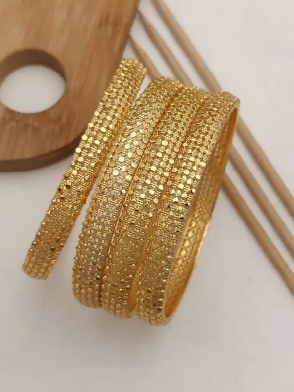 New Designer High Gold Plated Dot Design Fancy 4 Pcs Bangle For Women