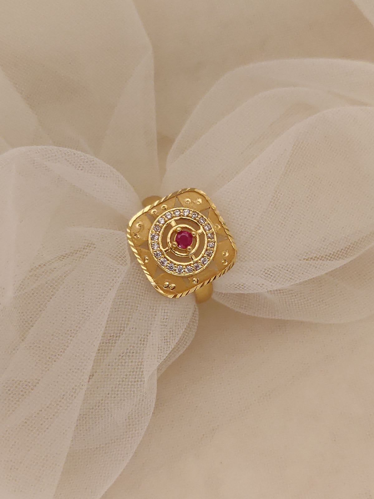GOLD FORMING AD DIAMOND ADJUSTABLE RING