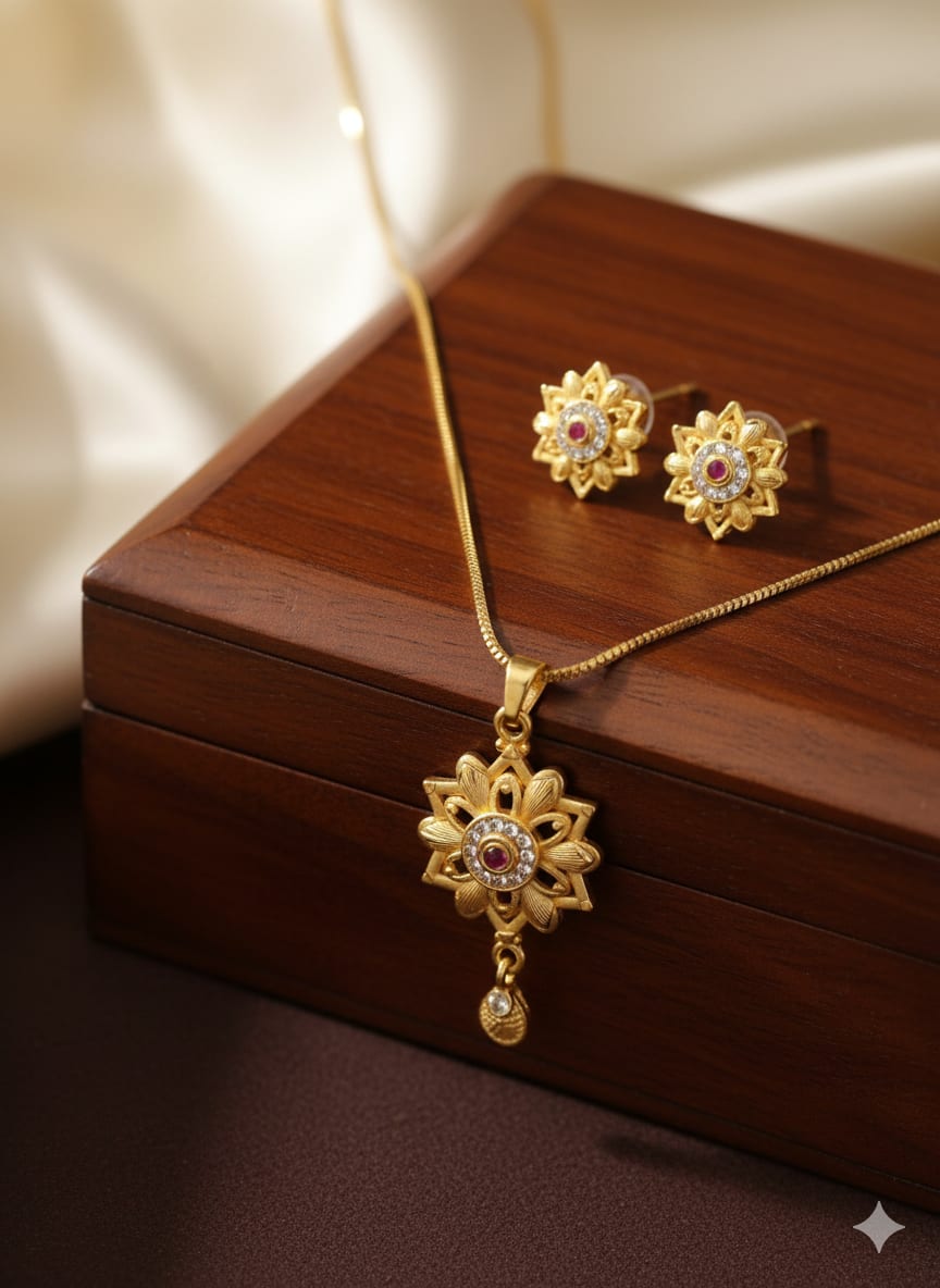 High Gold Plated Antique Circular Pendant Necklace Set With Earrings