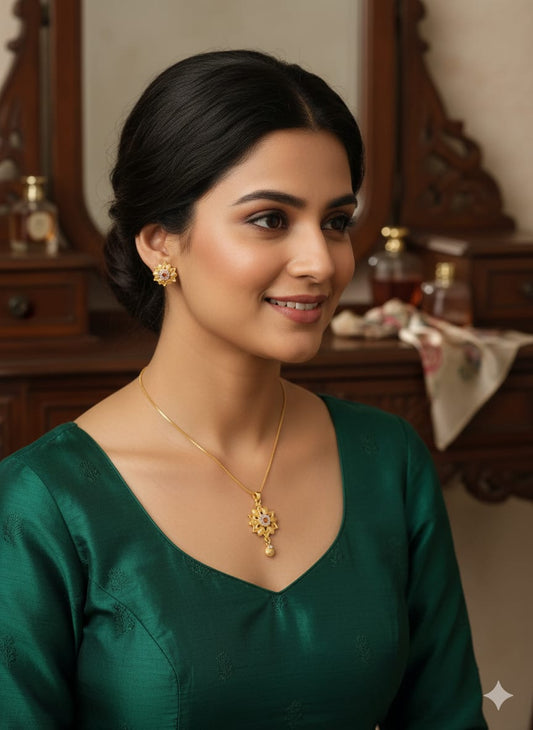 High Gold Plated Antique Circular Pendant Necklace Set With Earrings
