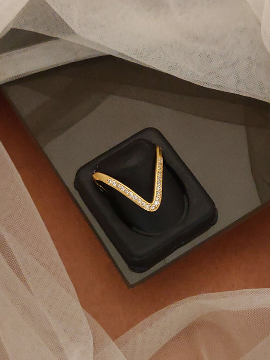 Micro Gold Plated AD Diamond Studded Adjustable V Ring for Women