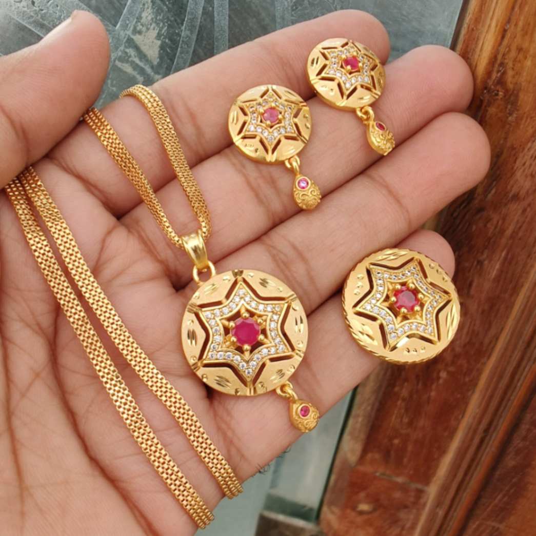 Micro Gold Plated Ad Diamond Studed Fancy Star Pendent Set With Adjustable Ring