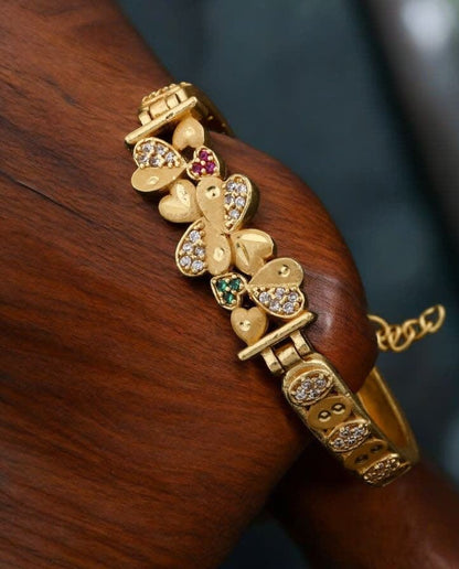 Micro Gold Plated Ad Diamond Studded Fancy Flower Bracelet