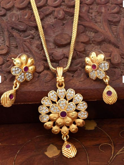 Micro Gold Plated Ad Diamond Studded Fancy Flower Pendant Set With Forming Chain For Women