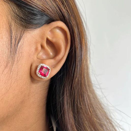 Western Stainless Rose Gold Plated Red Cz Dimond Pendent Chain With Red Ad Earrings (1 Pair)