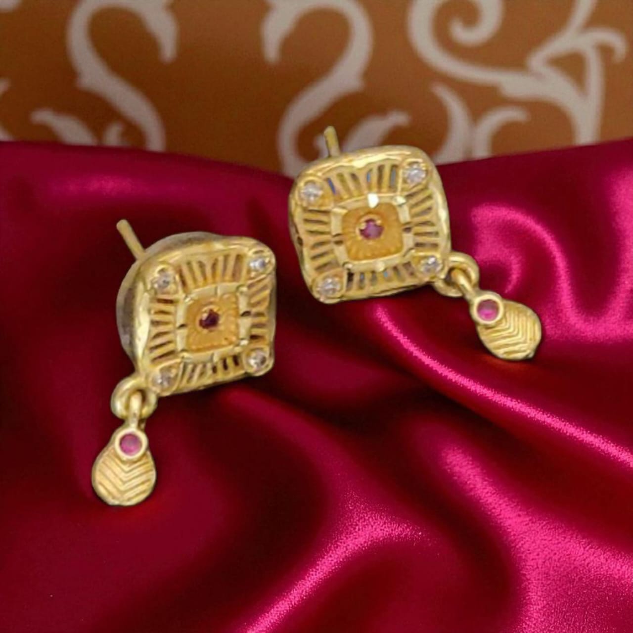 Micro Gold Plated Ad Diamond Studded Fancy Square Pendant Set For Women