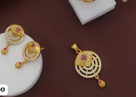 High Gold Plated Stunning American Diamond And Pink Diamond Studded Forming Classic Round Pendent Set.