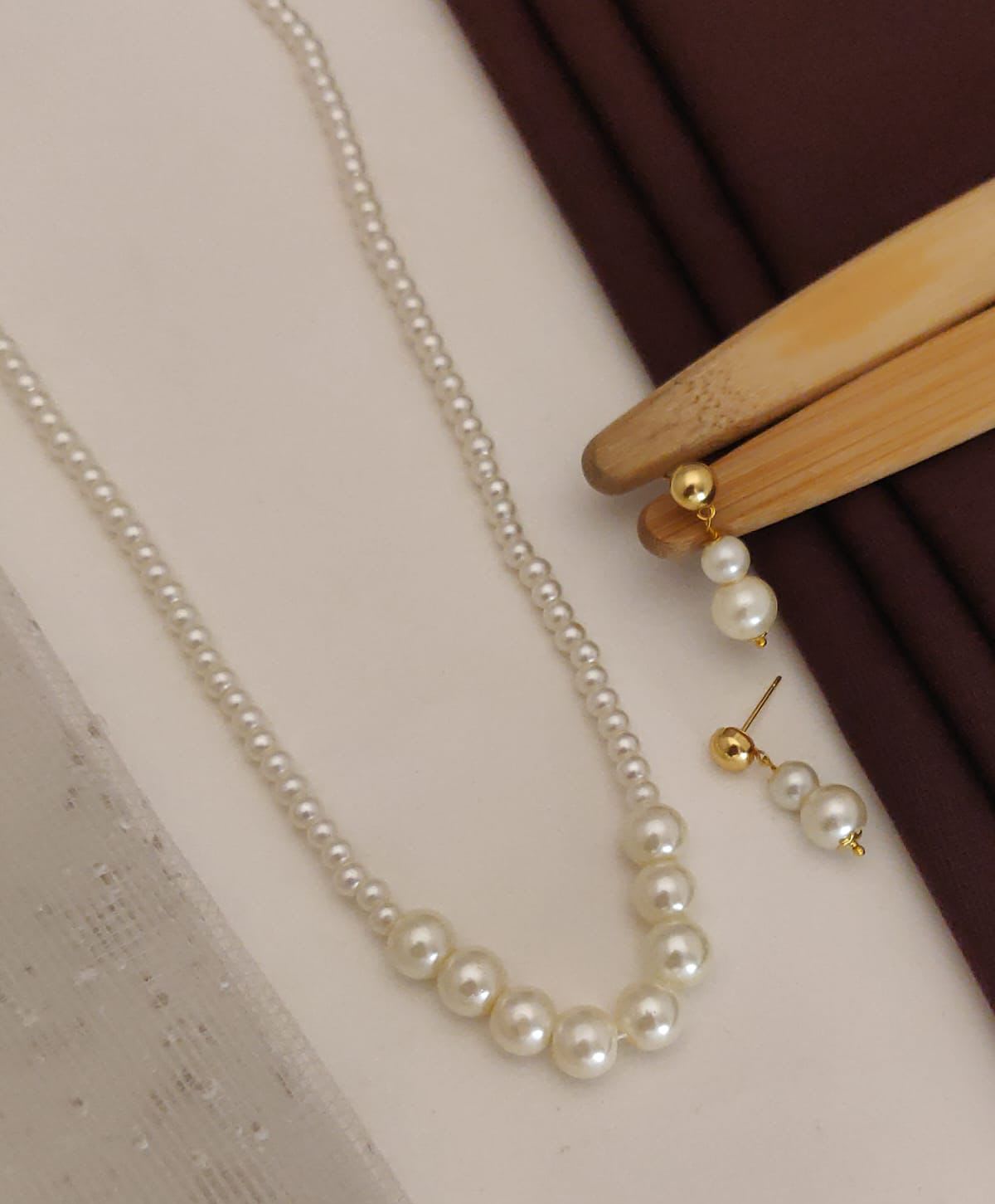 Trending Deaigner Real Pearl White Mala With Earring