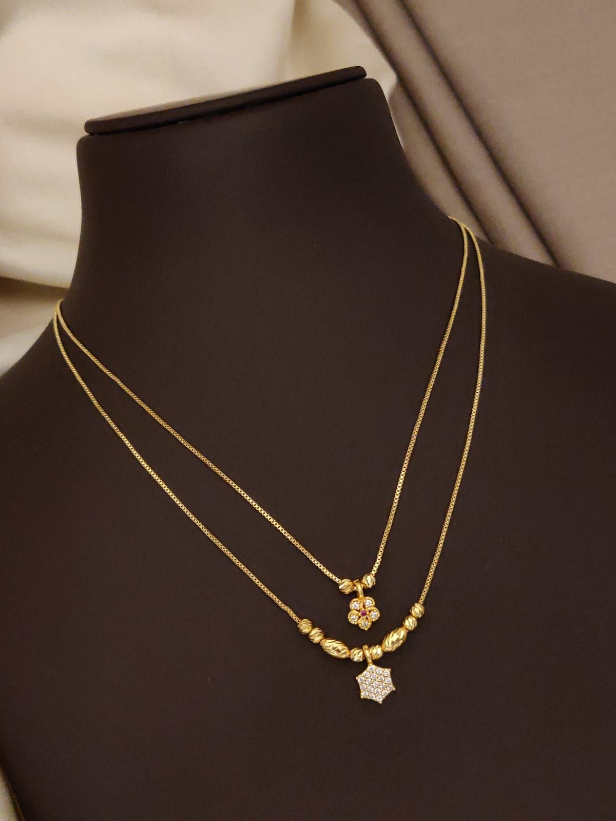 Elegant Two-Layer Diamond Floral Gold Chain
