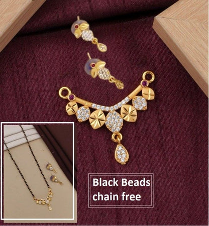 Elegant Floral Design Micro Gold Plated And Pendant Set