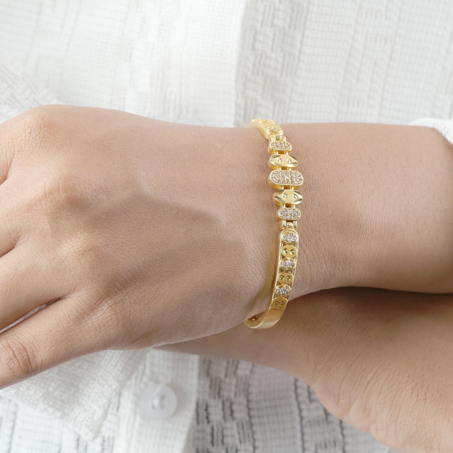 Designer Micro Gold Plated And Diamond Studded Fancy Bracelet