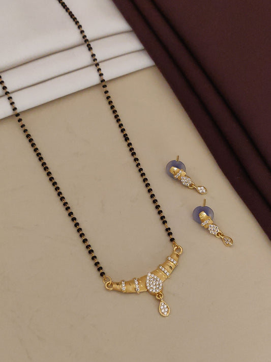Forming And Diamond High Gold Plated Oval Mangalsutra